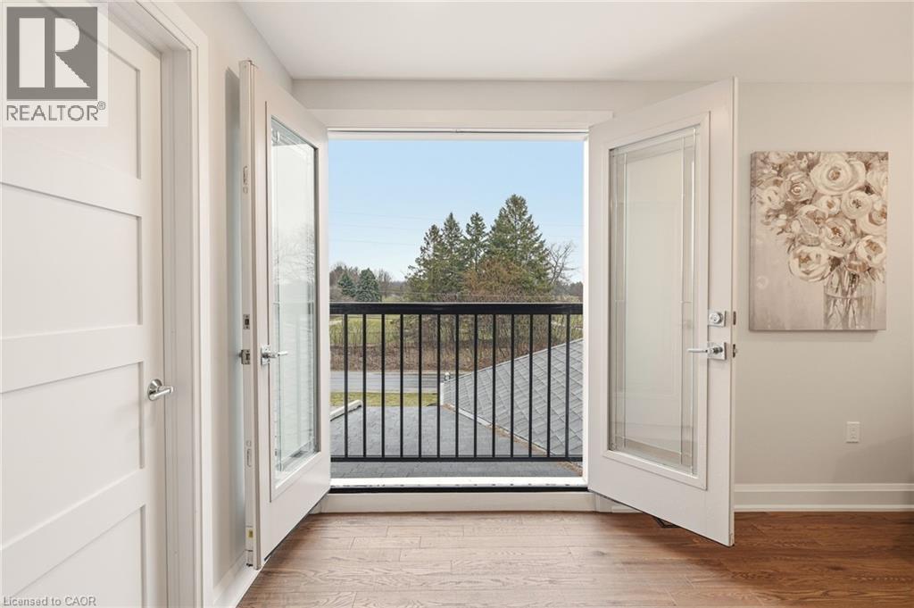 1354 1 Sideroad, Burlington, ON - Indoor Photo Showing Other Room