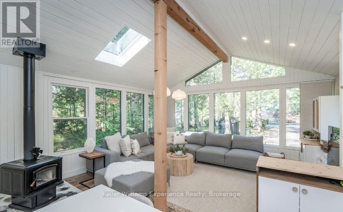 1 Sundown Road, Tiny, ON - Indoor