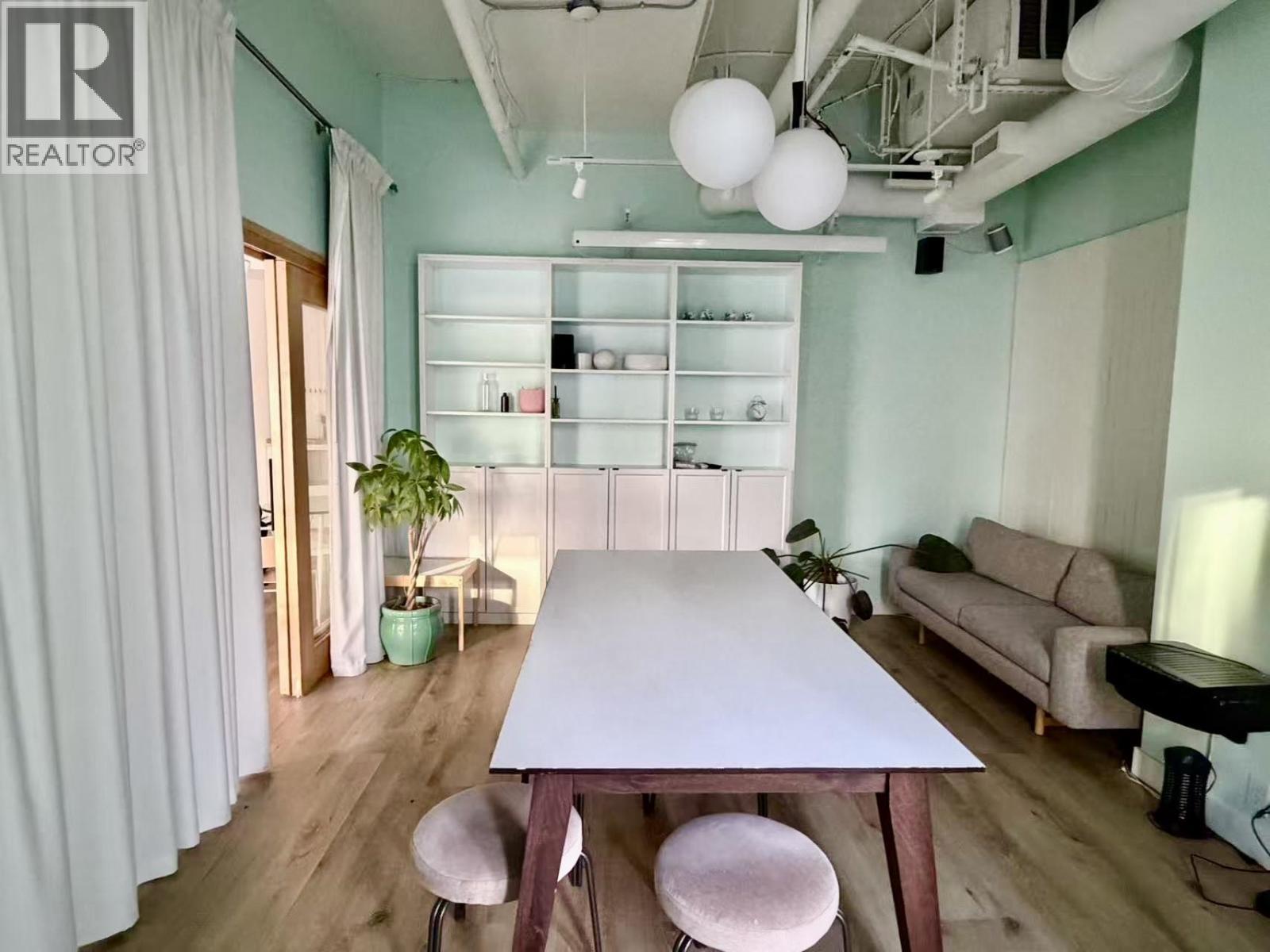 3363 Dunbar Street, Vancouver, BC