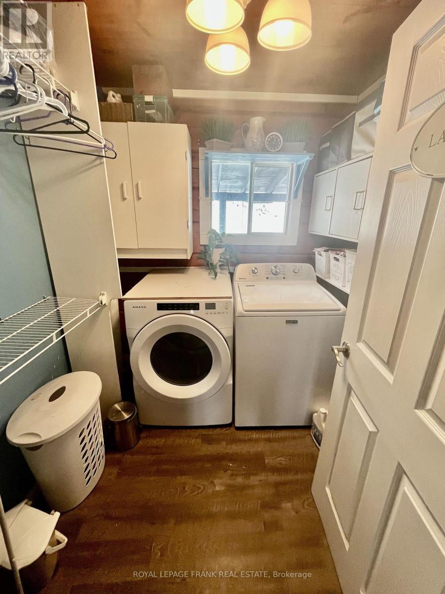 461 Lower Faraday Road, Faraday, ON - Indoor Photo Showing Laundry Room