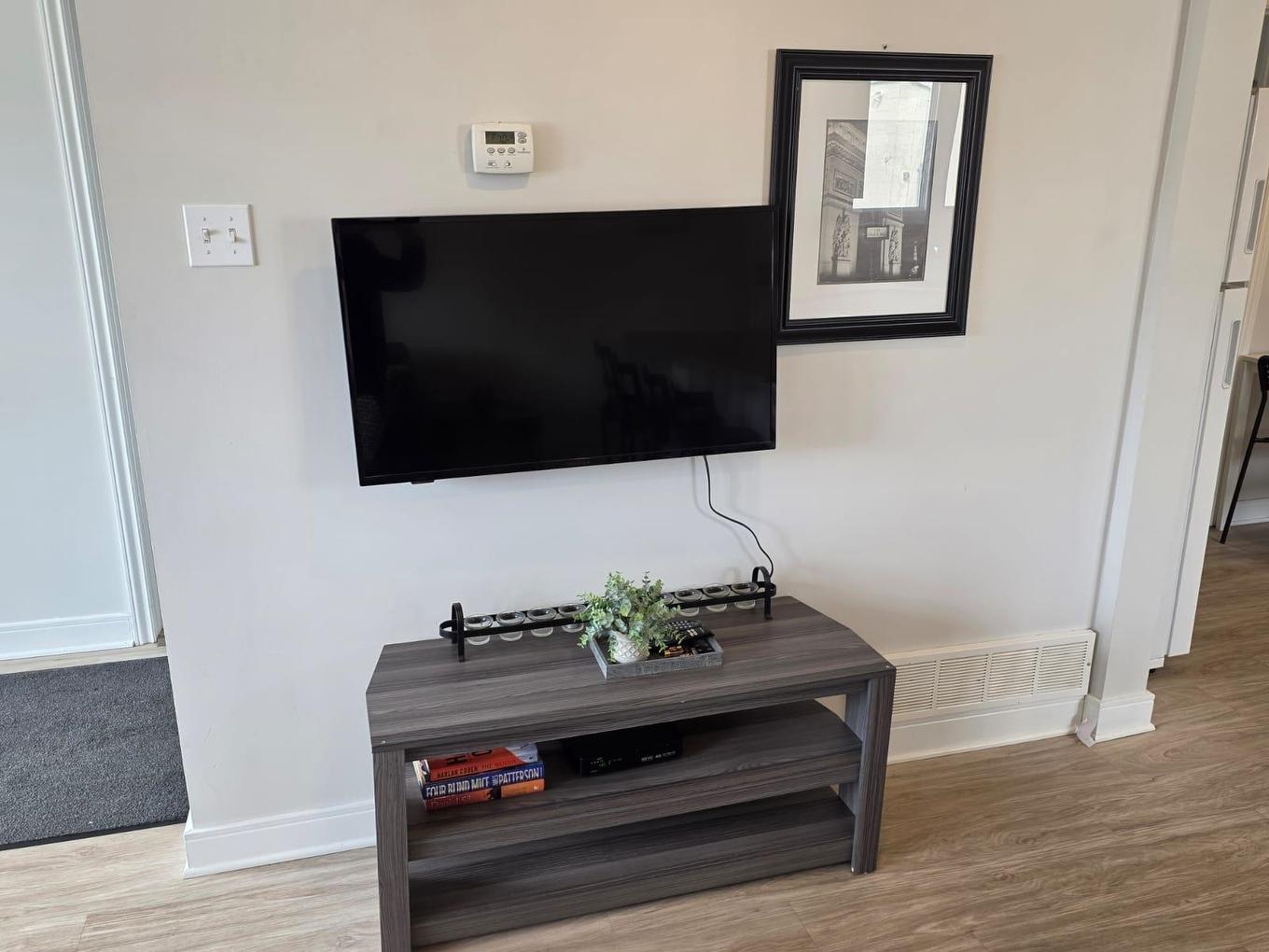 82 Machar Ave., Thunder Bay, ON - Indoor Photo Showing Other Room