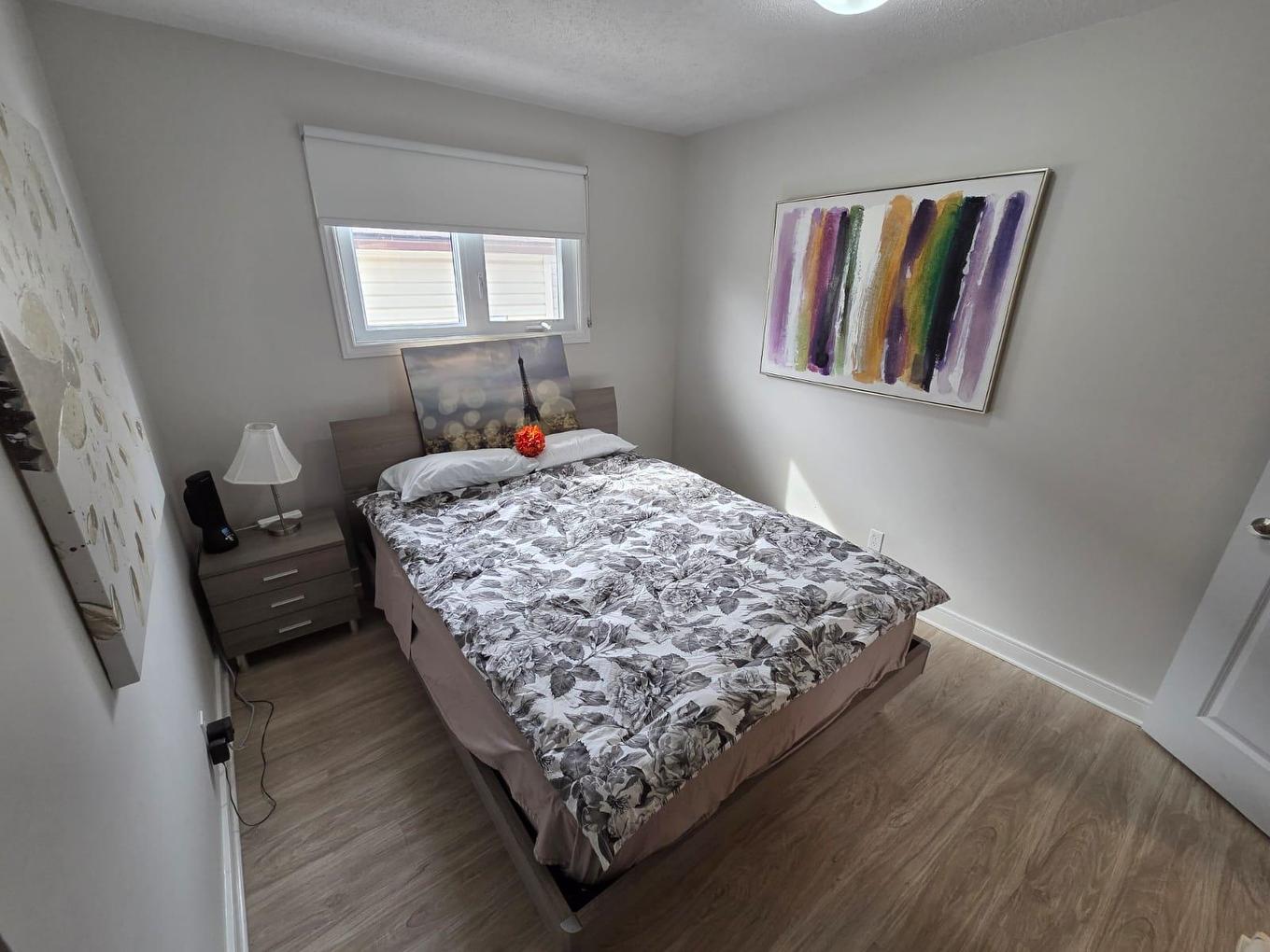 82 Machar Ave., Thunder Bay, ON - Indoor Photo Showing Bedroom