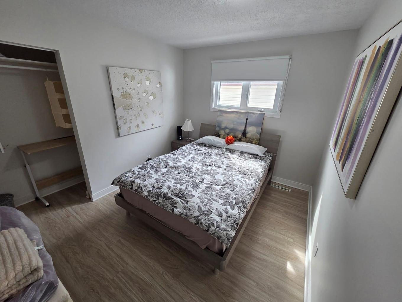 82 Machar Ave., Thunder Bay, ON - Indoor Photo Showing Bedroom