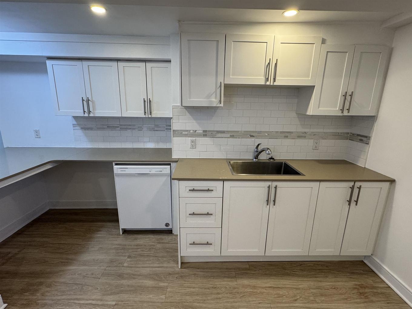 82 Machar Ave., Thunder Bay, ON - Indoor Photo Showing Kitchen