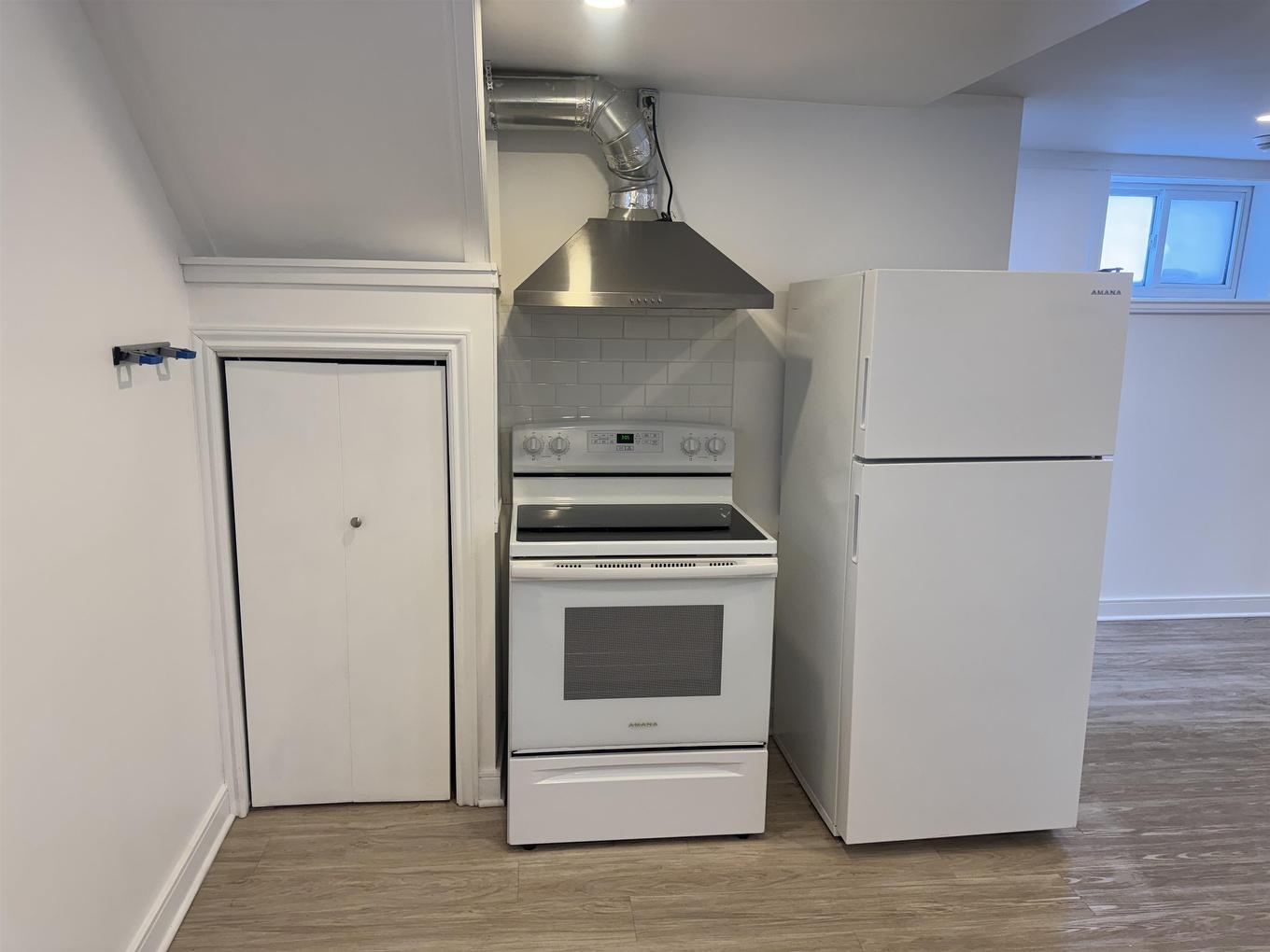 82 Machar Ave., Thunder Bay, ON - Indoor Photo Showing Other Room