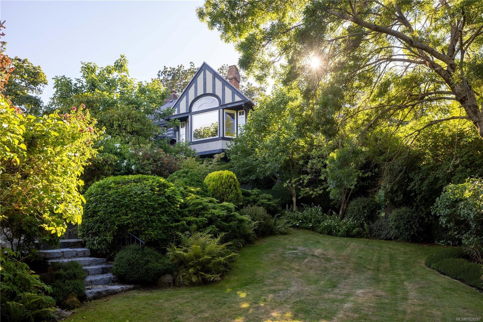 3475 Upper Terrace Rd, Oak Bay, BC