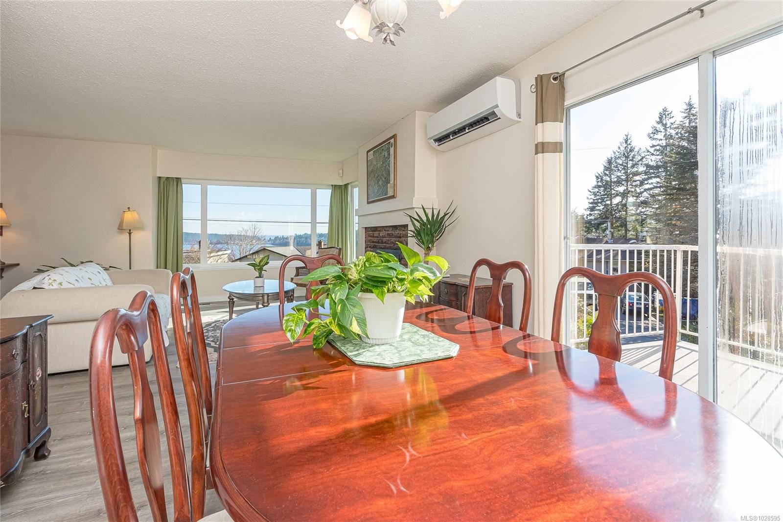 1611 Bowstring Close, Nanaimo, BC