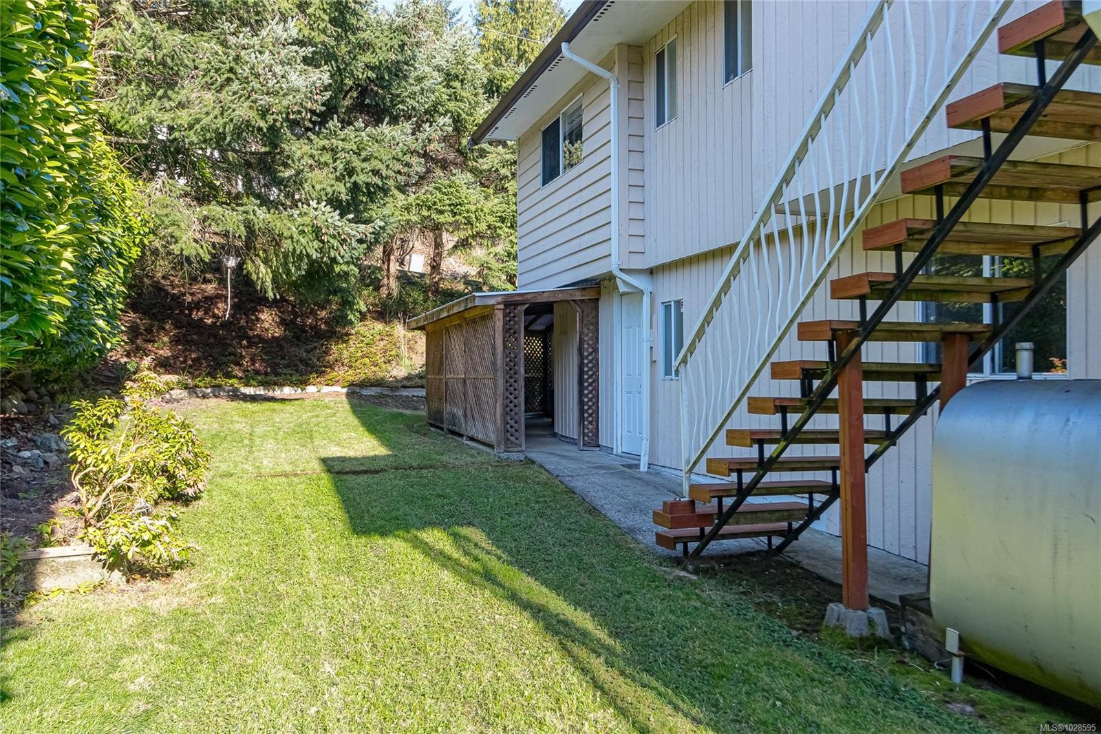 1611 Bowstring Close, Nanaimo, BC
