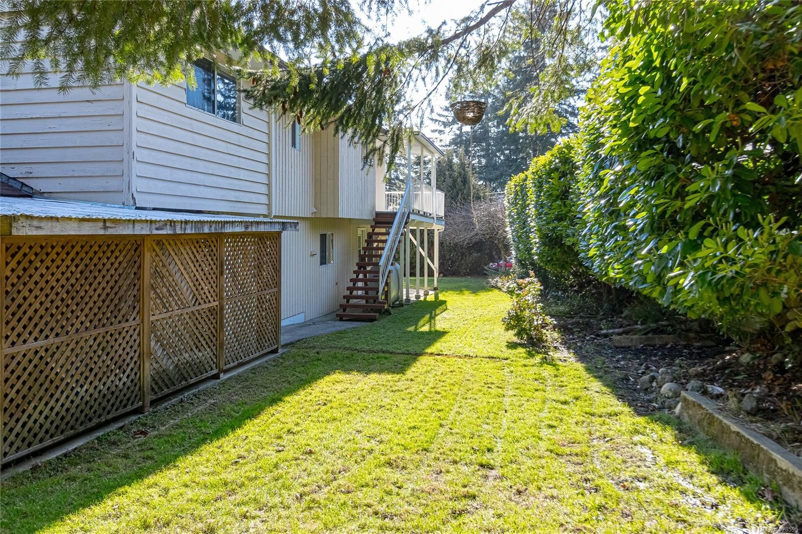 1611 Bowstring Close, Nanaimo, BC