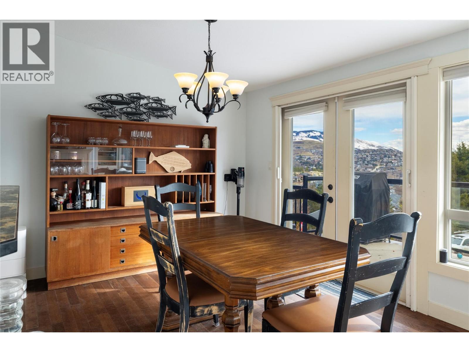 8705 Kalview Drive, Coldstream, BC - Indoor Photo Showing Dining Room
