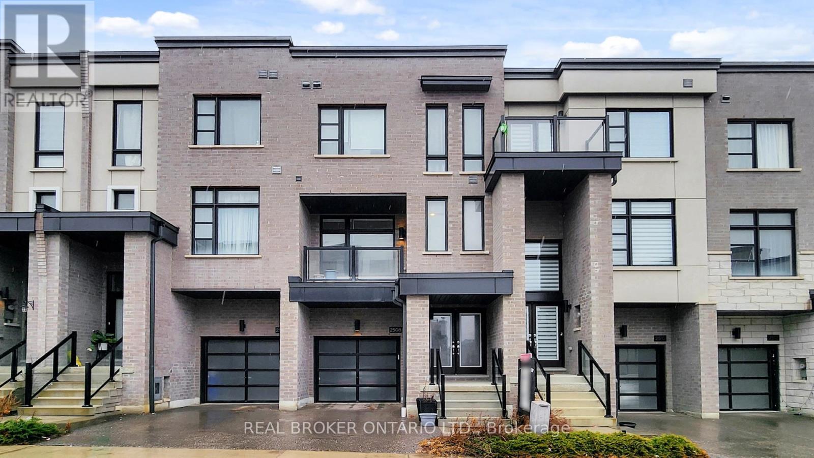 2508 Castlegate Crossing, Pickering, ON - Outdoor With Facade