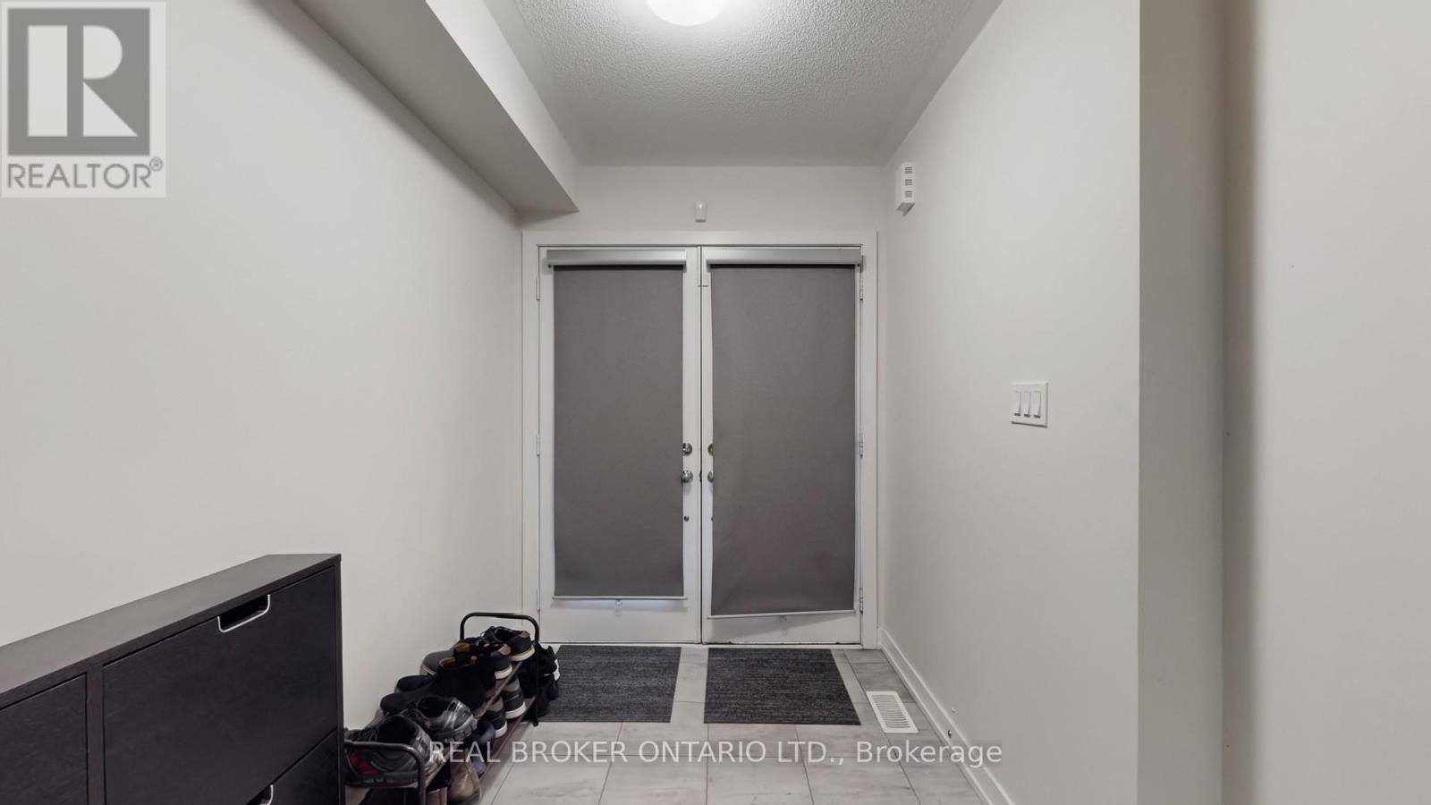 2508 Castlegate Crossing, Pickering, ON - Indoor Photo Showing Other Room
