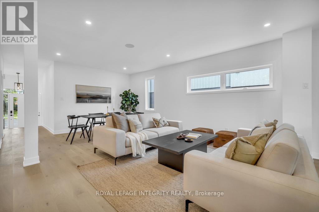 278 Spencer Street, Ottawa, ON - Indoor Photo Showing Living Room
