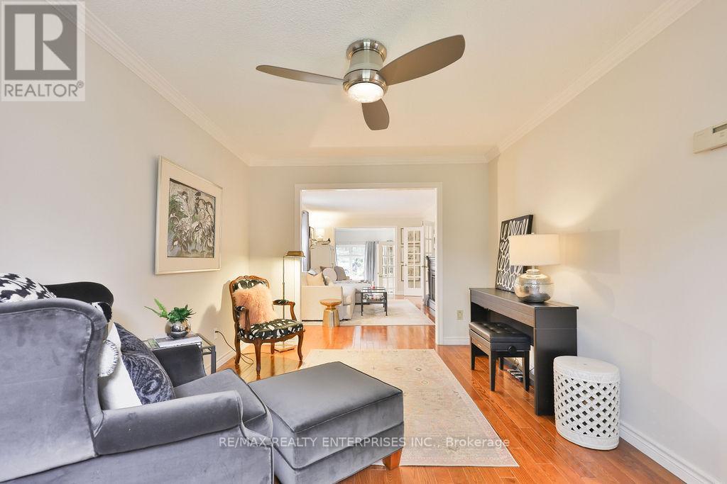 Sitting Room, Ceiling Fan, Open To Living Room - 431 Naomi Crescent, Mississauga, ON - Indoor Photo Showing Living Room