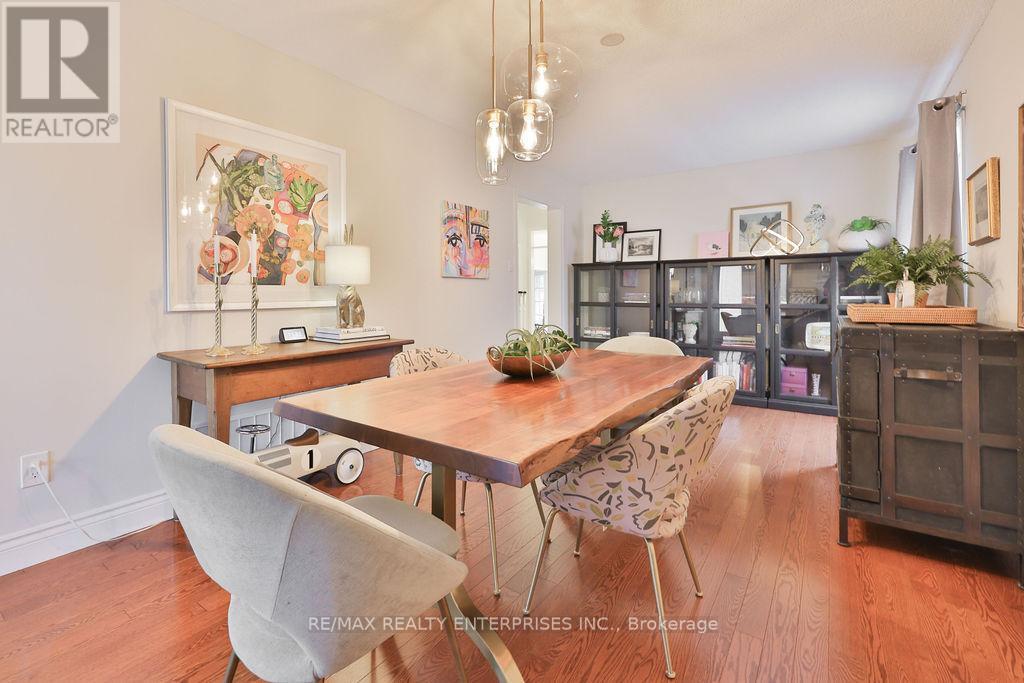 431 Naomi Crescent, Mississauga, ON - Indoor Photo Showing Dining Room