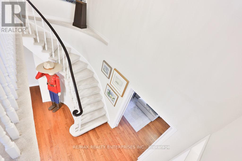 Open To Above - 431 Naomi Crescent, Mississauga, ON - Indoor Photo Showing Other Room