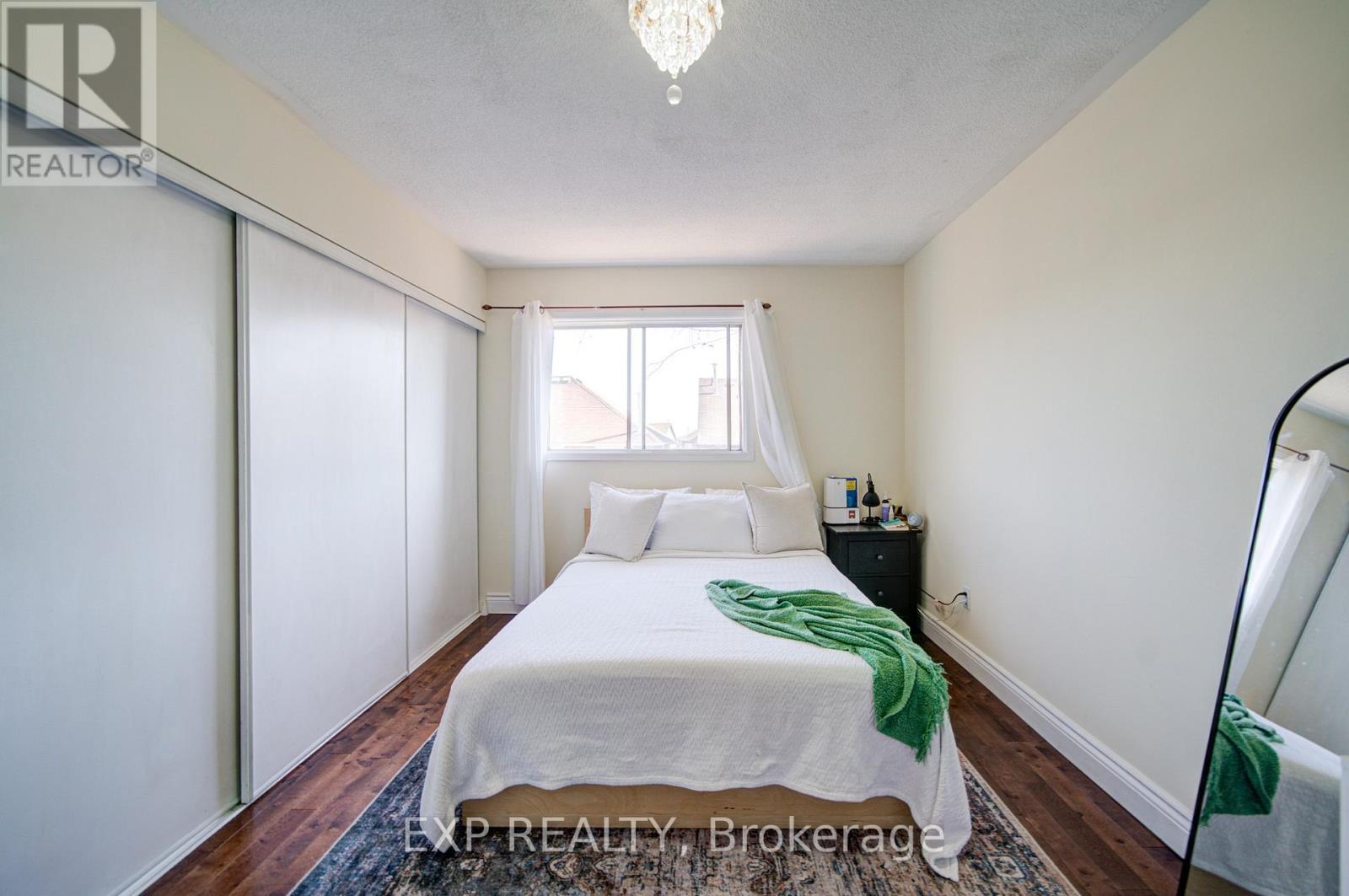 3824 Allcroft Road, Mississauga, ON - Indoor Photo Showing Bedroom
