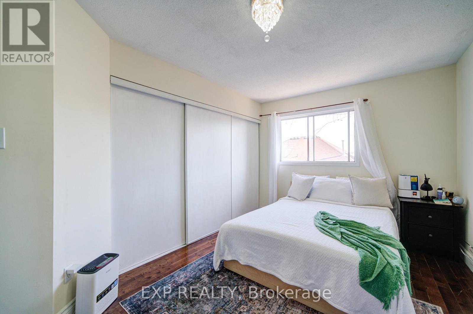 3824 Allcroft Road, Mississauga, ON - Indoor Photo Showing Bedroom