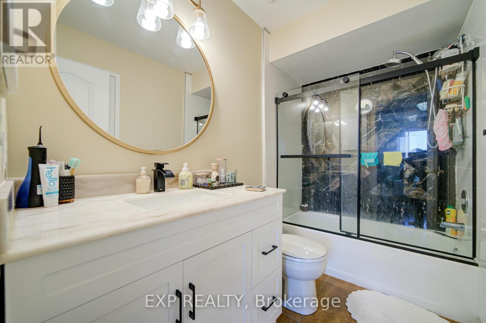 3824 Allcroft Road, Mississauga, ON - Indoor Photo Showing Bathroom