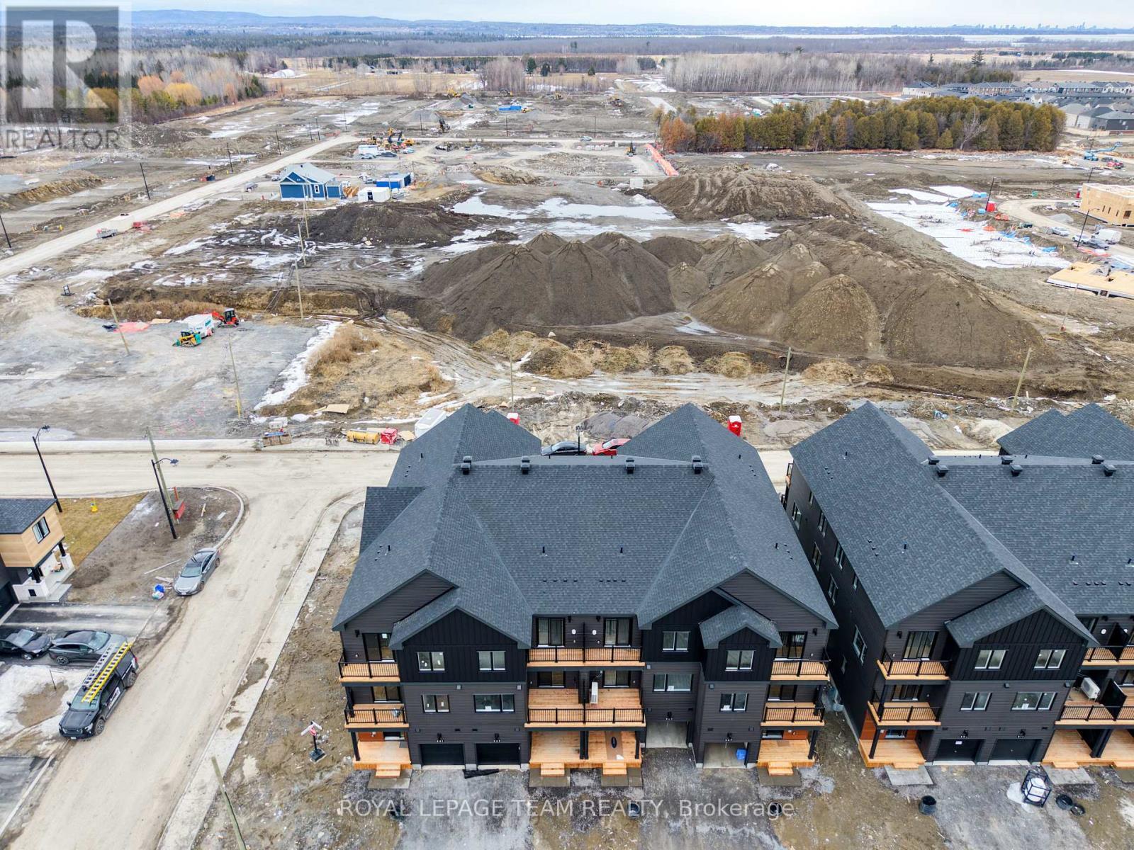 1004 Elixir Place, Ottawa, ON - Outdoor With View