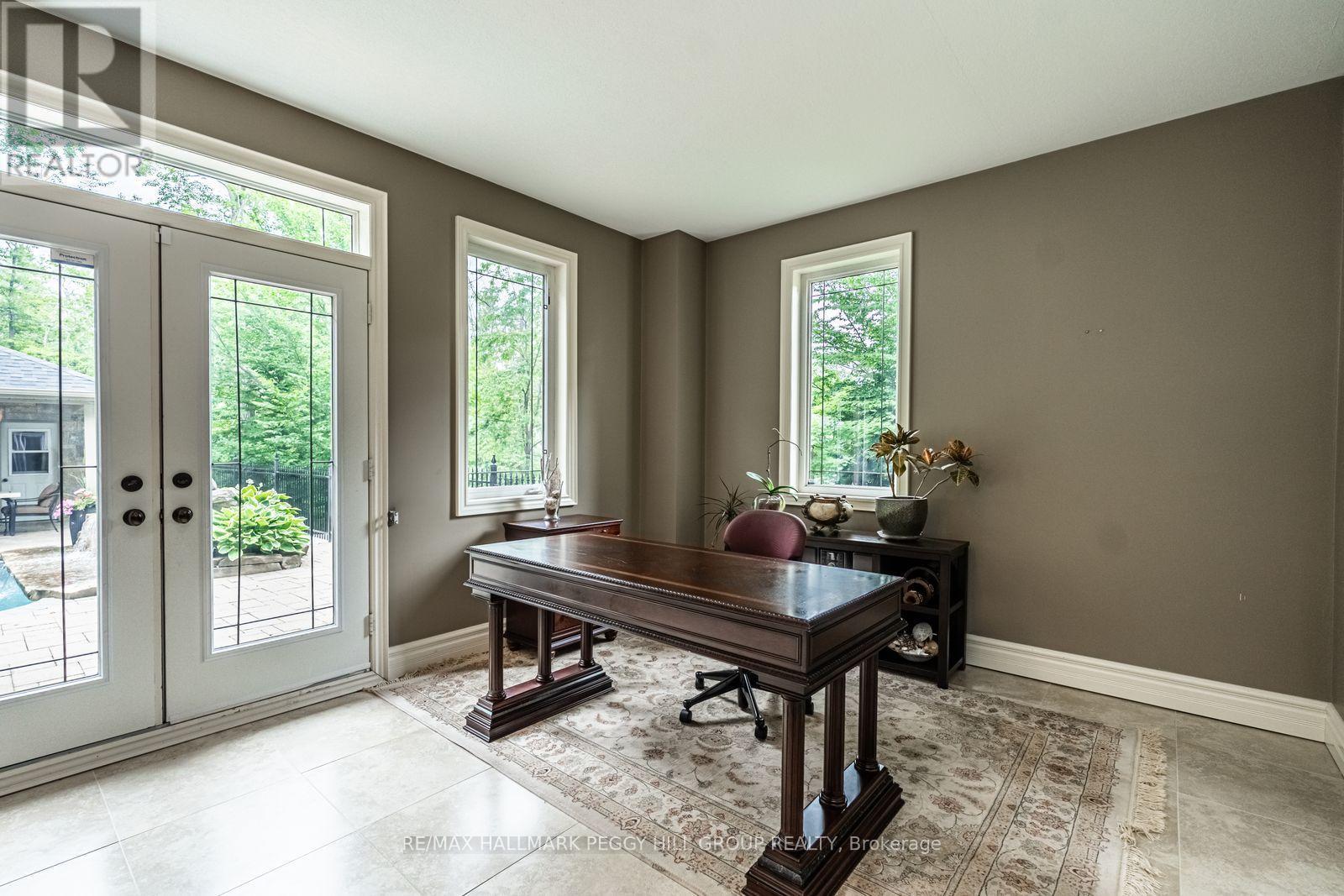 32 Gallagher Crescent, Springwater, ON - Indoor