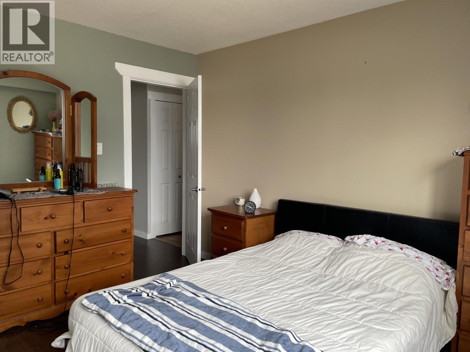2498 Devonshire Crescent, Prince George, BC - Indoor Photo Showing Bedroom