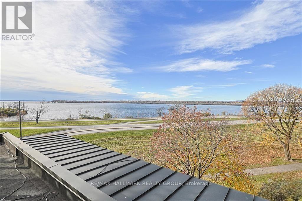 3rd floor terrace - 2167 Rice Avenue, Ottawa, ON - Outdoor With Body Of Water With View