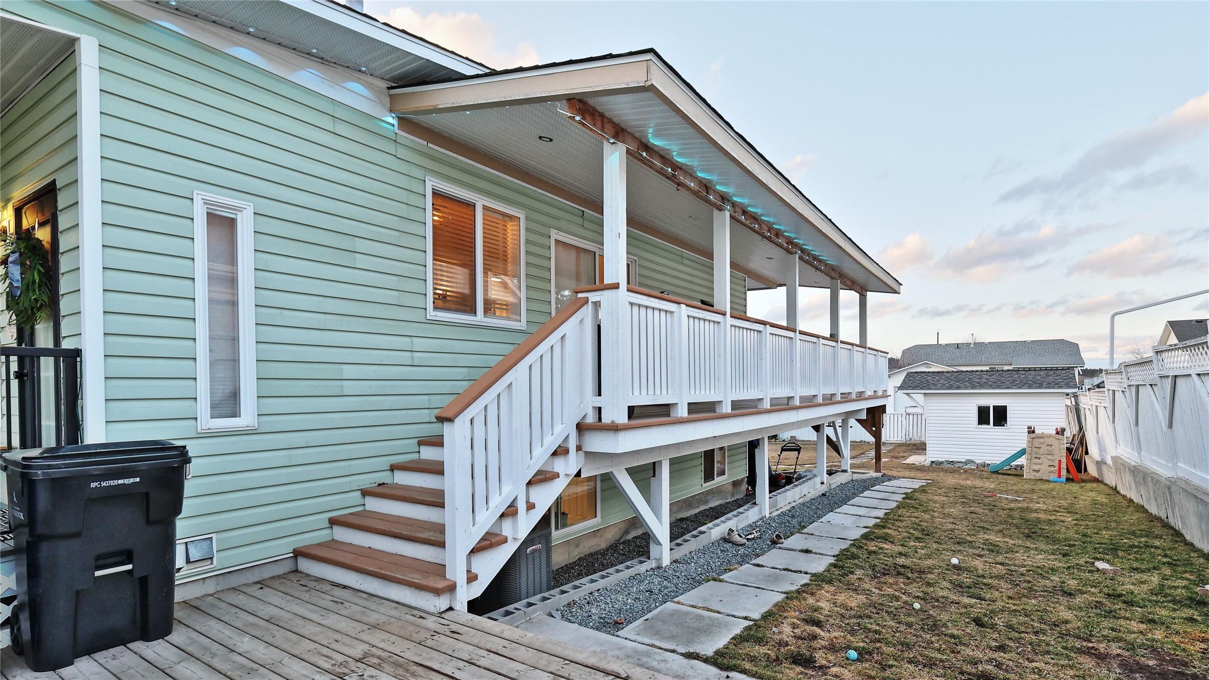 208 8Th Street, Cranbrook, BC - Outdoor With Deck Patio Veranda With Exterior