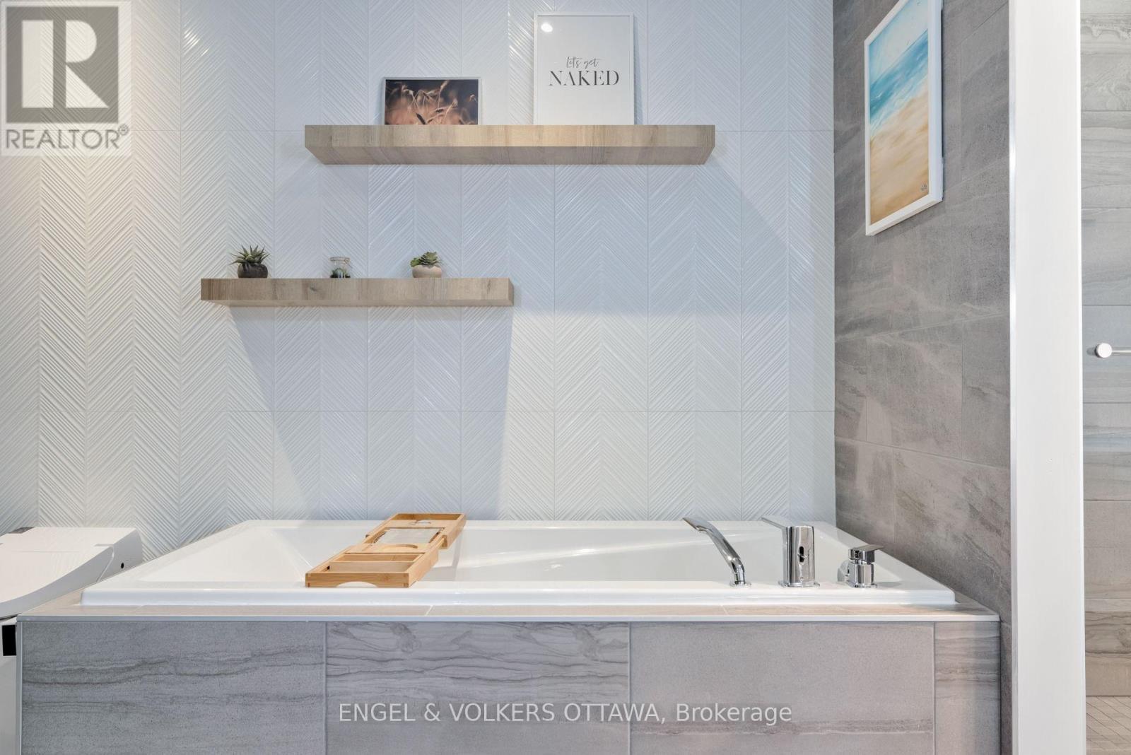 157 Avro Circle, Ottawa, ON - Indoor Photo Showing Bathroom