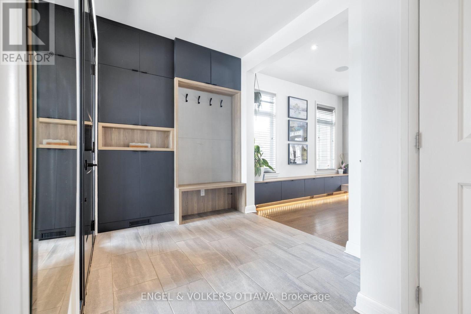 157 Avro Circle, Ottawa, ON - Indoor Photo Showing Other Room