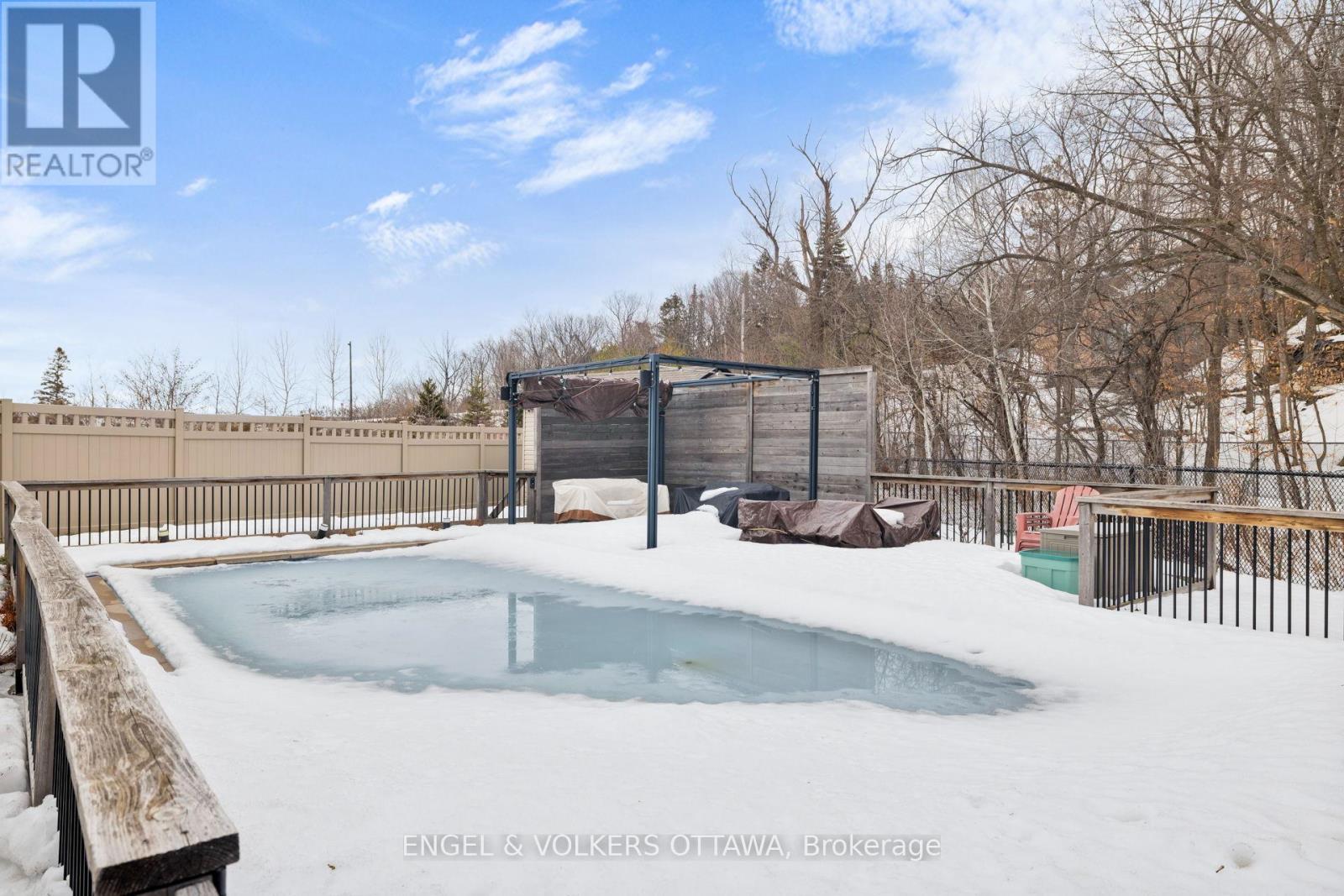 157 Avro Circle, Ottawa, ON - Outdoor