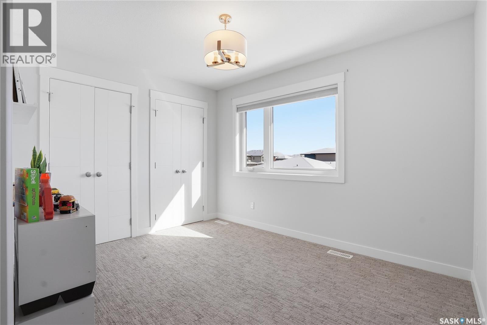 619 Fast Crescent, Saskatoon, SK - Indoor Photo Showing Other Room