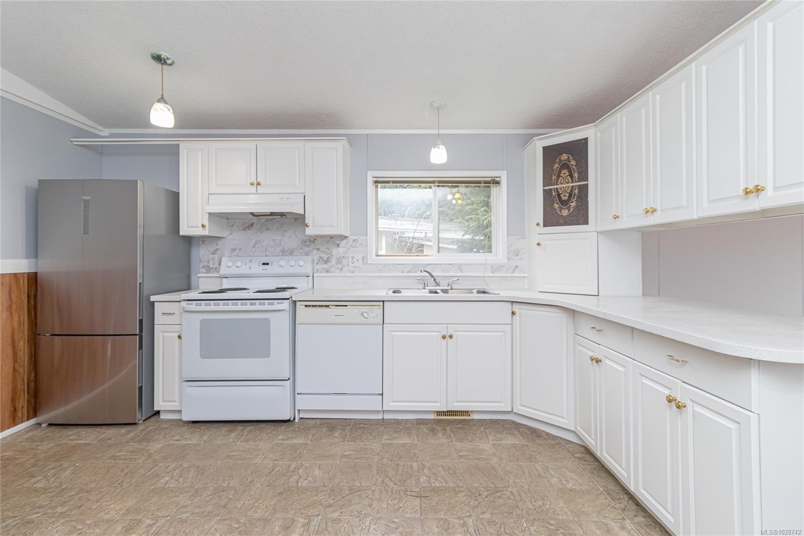 #320-2885 Boys Rd, Duncan, BC