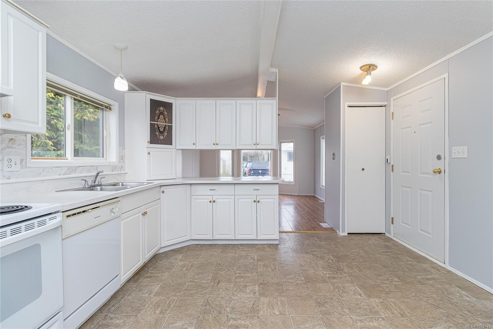 #320-2885 Boys Rd, Duncan, BC