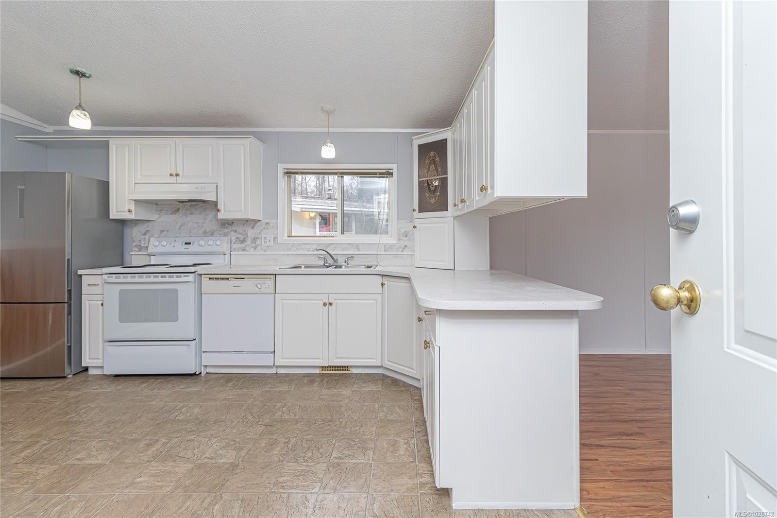 #320-2885 Boys Rd, Duncan, BC