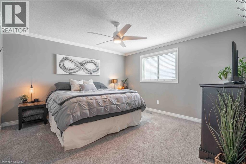 16 Clansman Crescent, Caledonia, ON - Indoor Photo Showing Bedroom