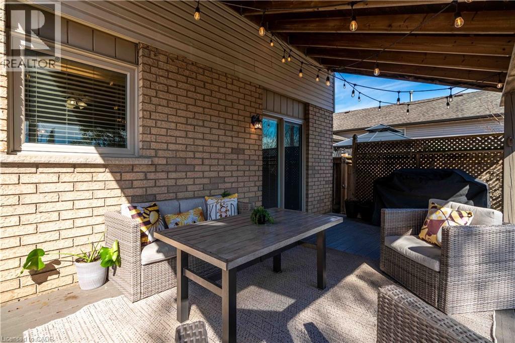 16 Clansman Crescent, Caledonia, ON - Outdoor With Deck Patio Veranda With Exterior