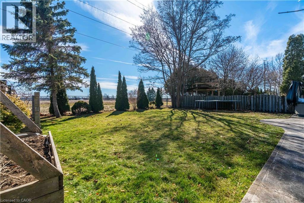 16 Clansman Crescent, Caledonia, ON - Outdoor