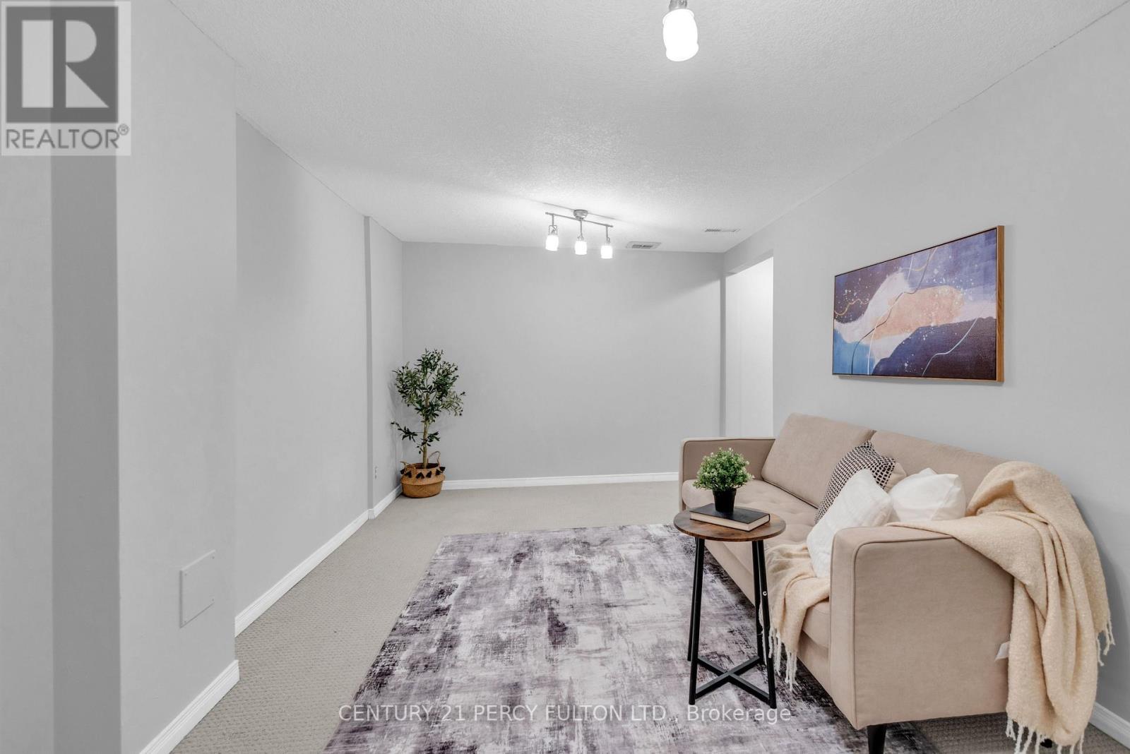 23 - 445 Pioneer Drive, Kitchener, ON - Indoor Photo Showing Other Room