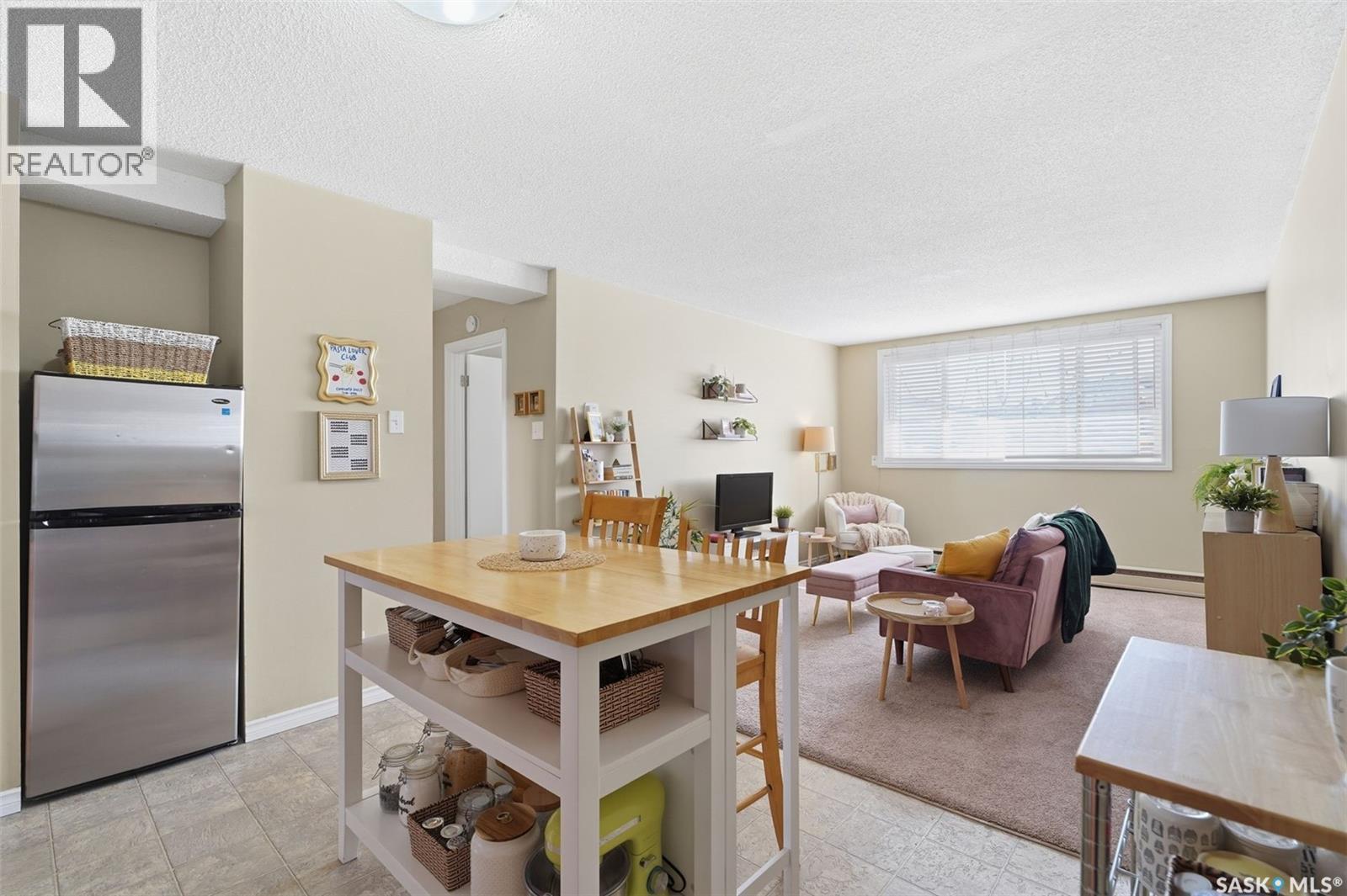 6 2 Summers Place, Saskatoon, SK - Indoor