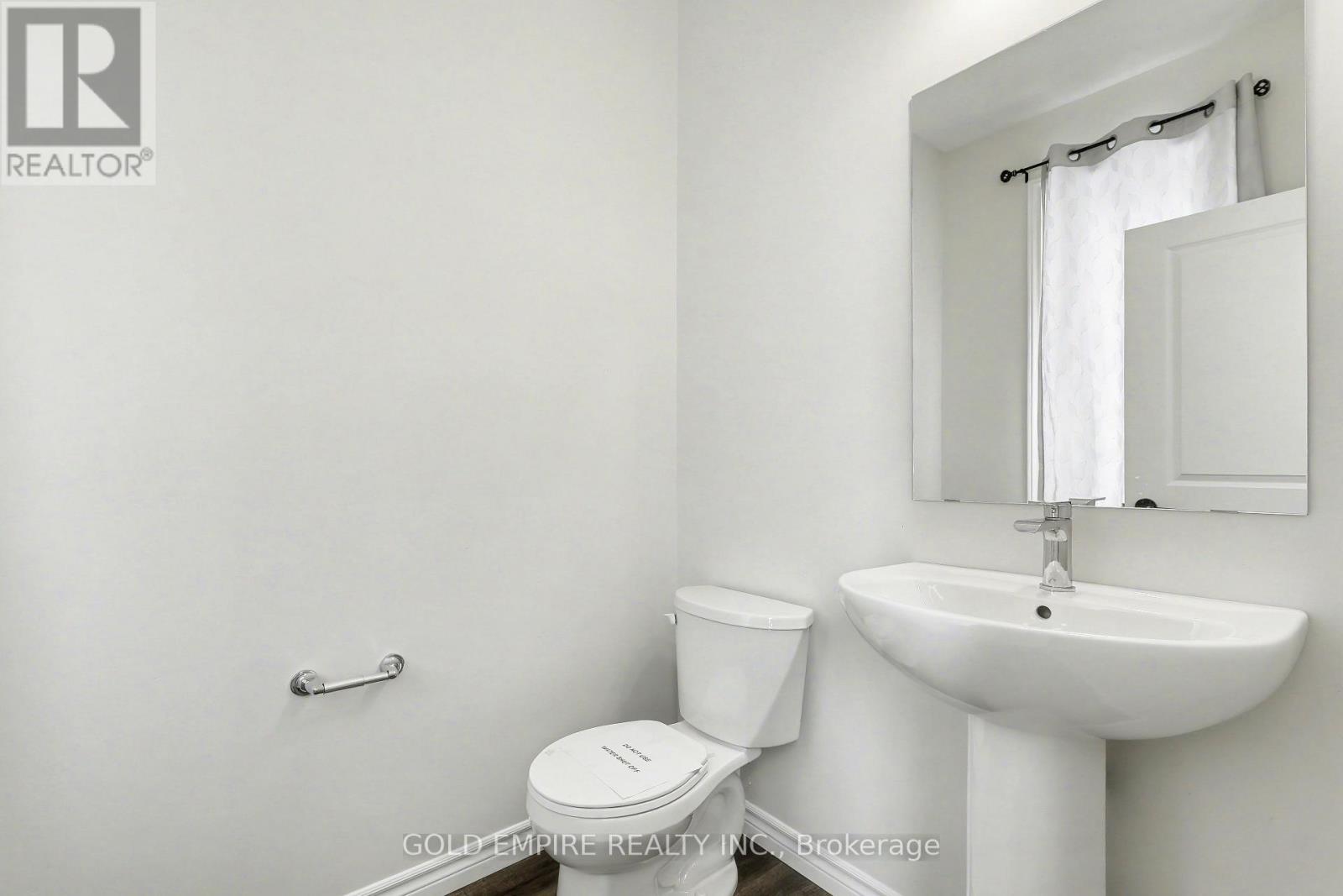 373 Callaway Road, London North (North R), ON - Indoor Photo Showing Bathroom