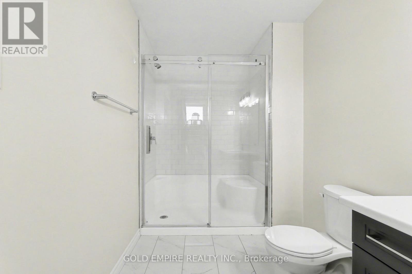373 Callaway Road, London North (North R), ON - Indoor Photo Showing Bathroom