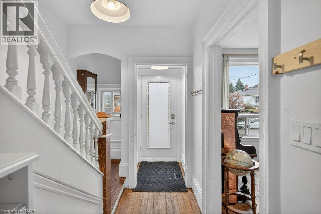 523 Catharine Street N, Hamilton, ON - Indoor Photo Showing Other Room