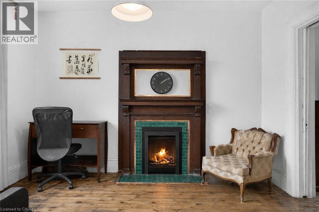 523 Catharine Street N, Hamilton, ON - Indoor With Fireplace