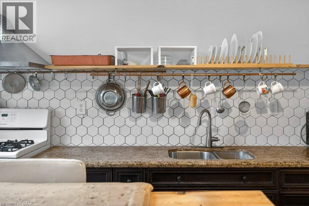 523 Catharine Street N, Hamilton, ON - Indoor Photo Showing Kitchen With Double Sink