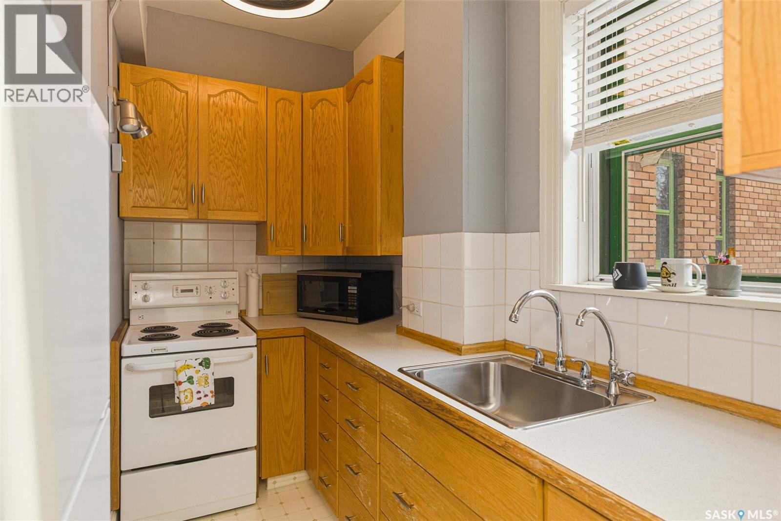 214 2305 Victoria Avenue, Regina, SK