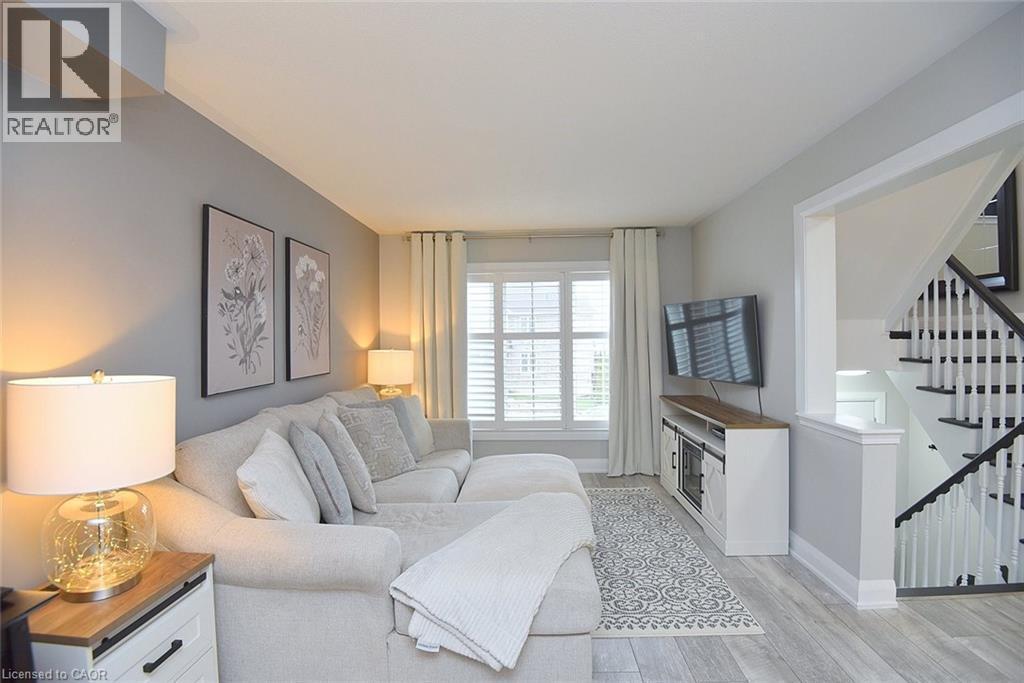 13 Emick Drive, Ancaster, ON