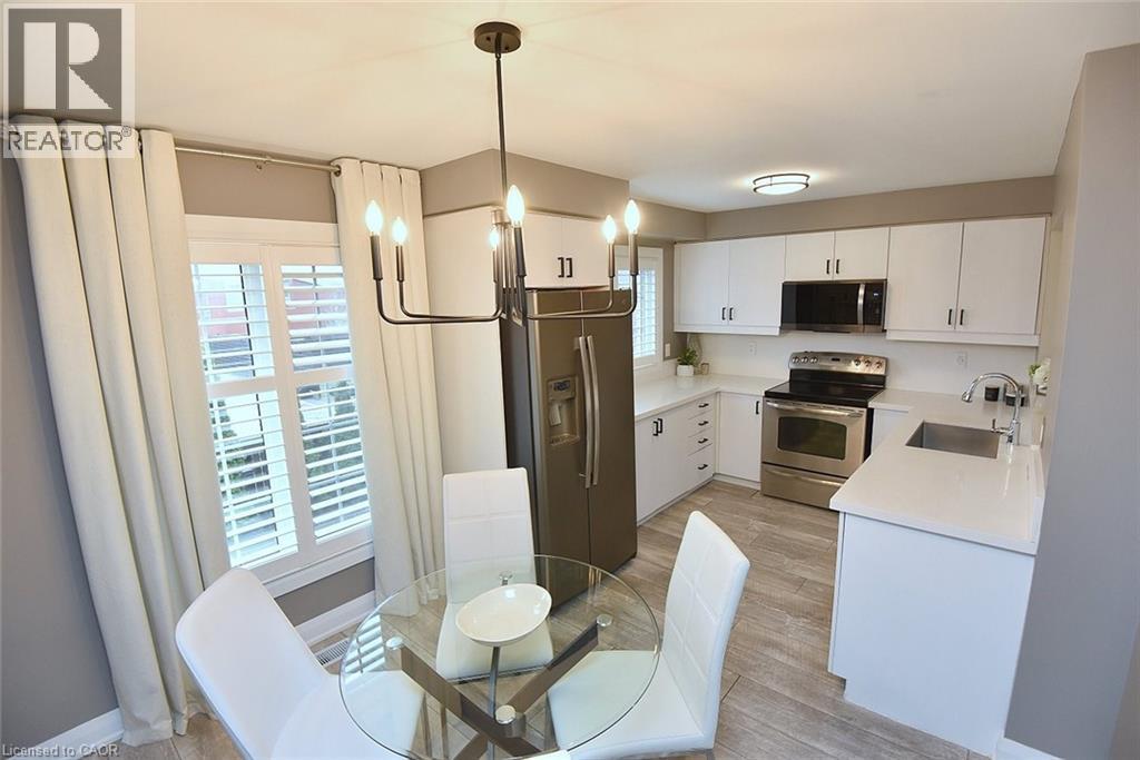 Bright and Spacious - 13 Emick Drive, Ancaster, ON