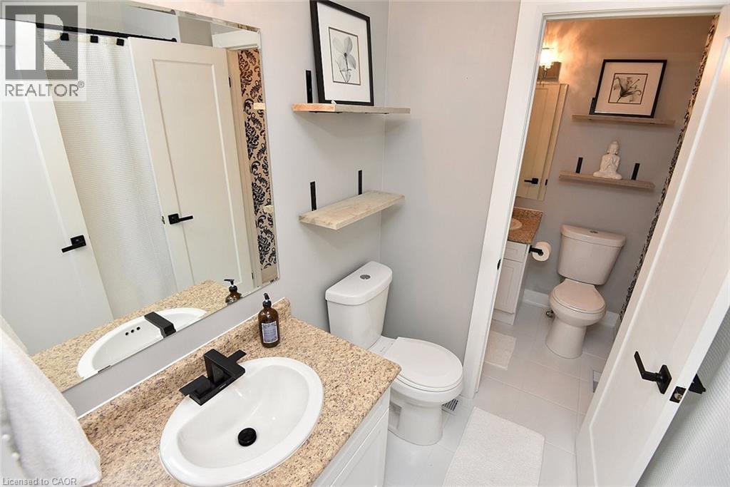 4 Pc Bath and 2 Pc Ensuite - 13 Emick Drive, Ancaster, ON