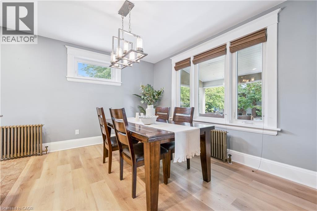 310 Kitchener Road, Cambridge, ON - Indoor Photo Showing Dining Room